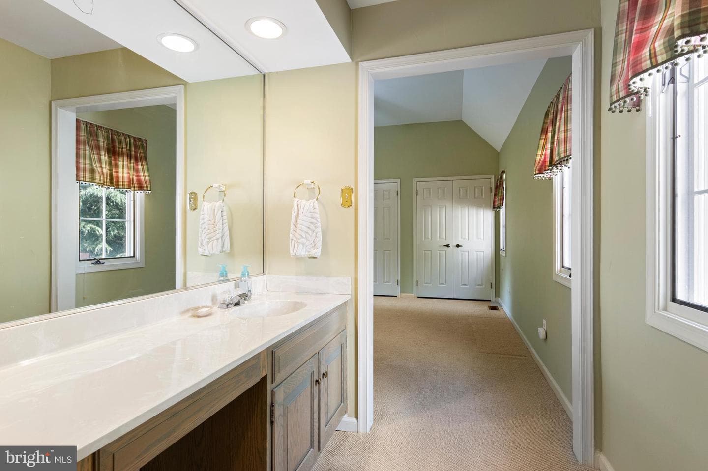 112 Trianon Lane photo 23