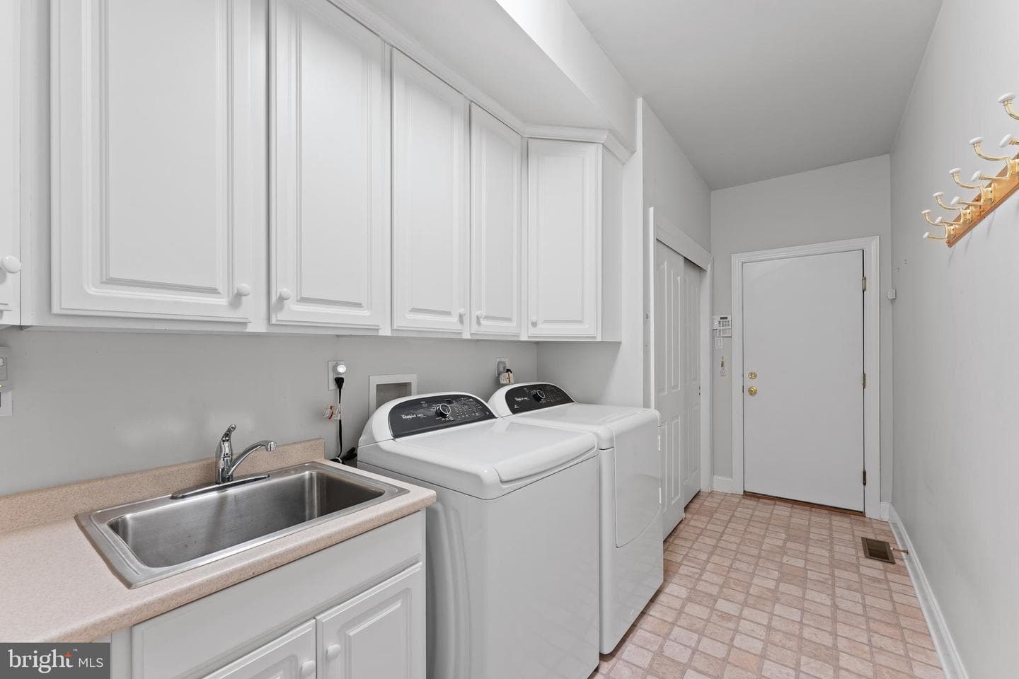 108 Willowburn Road photo 16