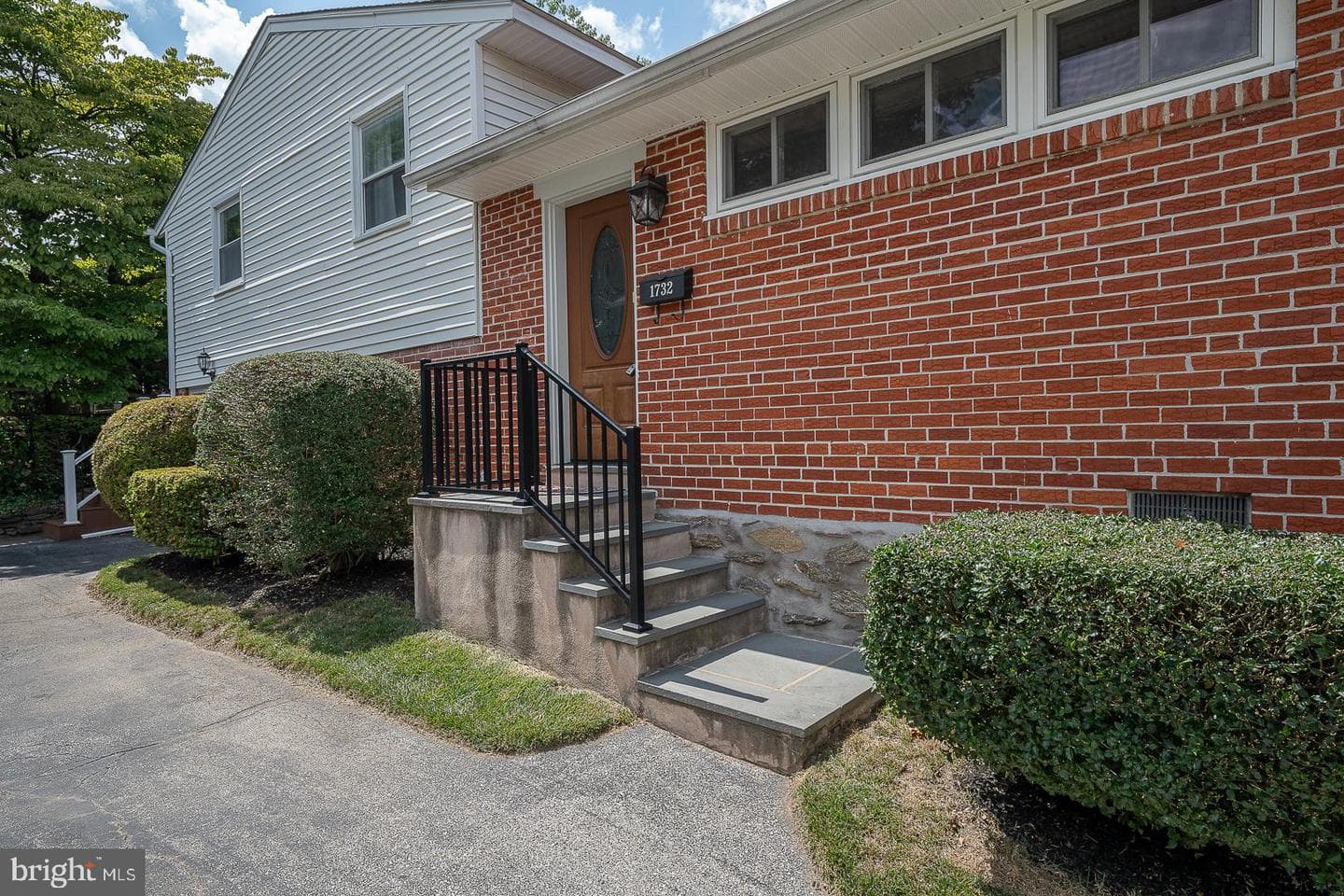 1732 Green Valley Road photo 4