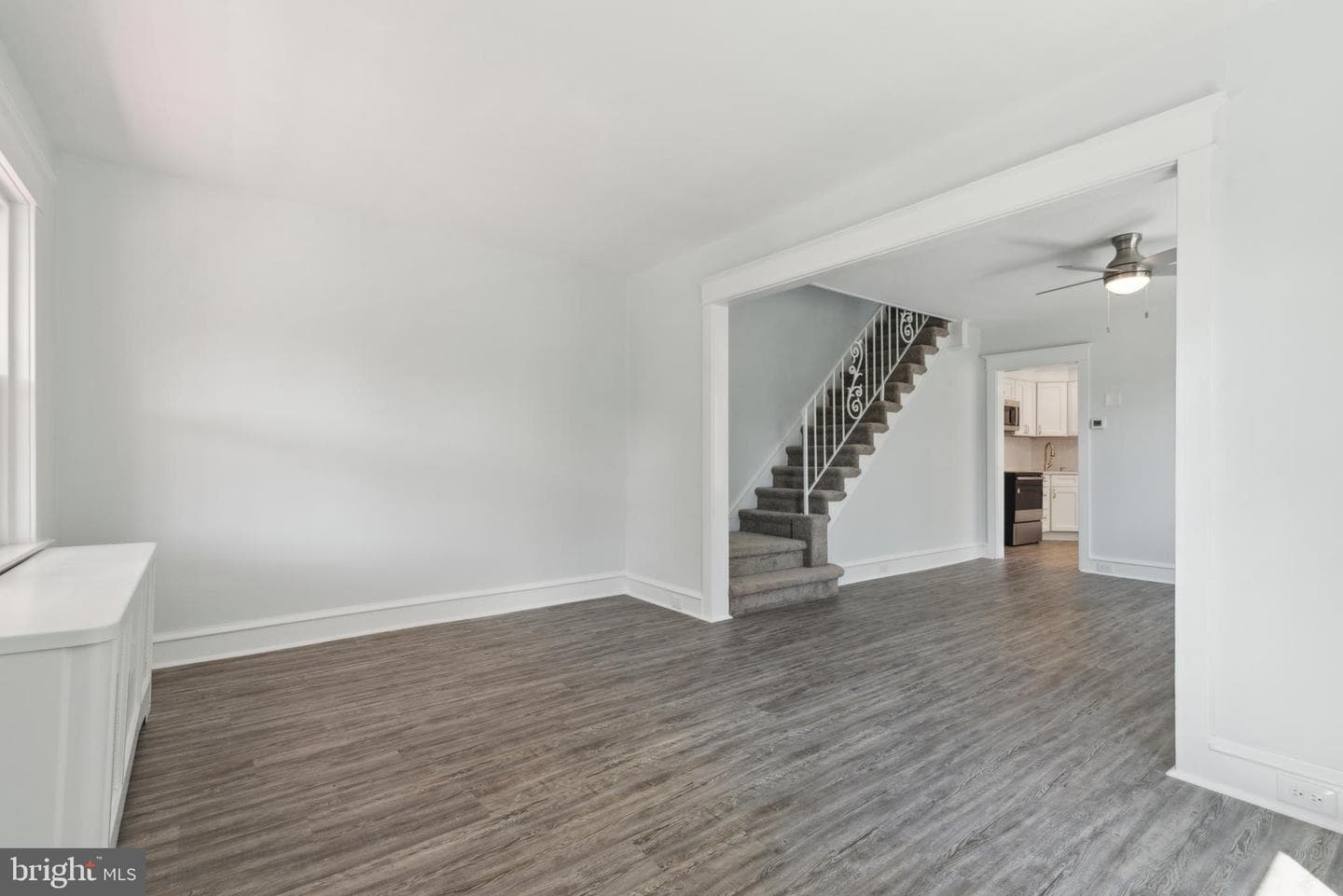 3933 Dennison Avenue photo 2