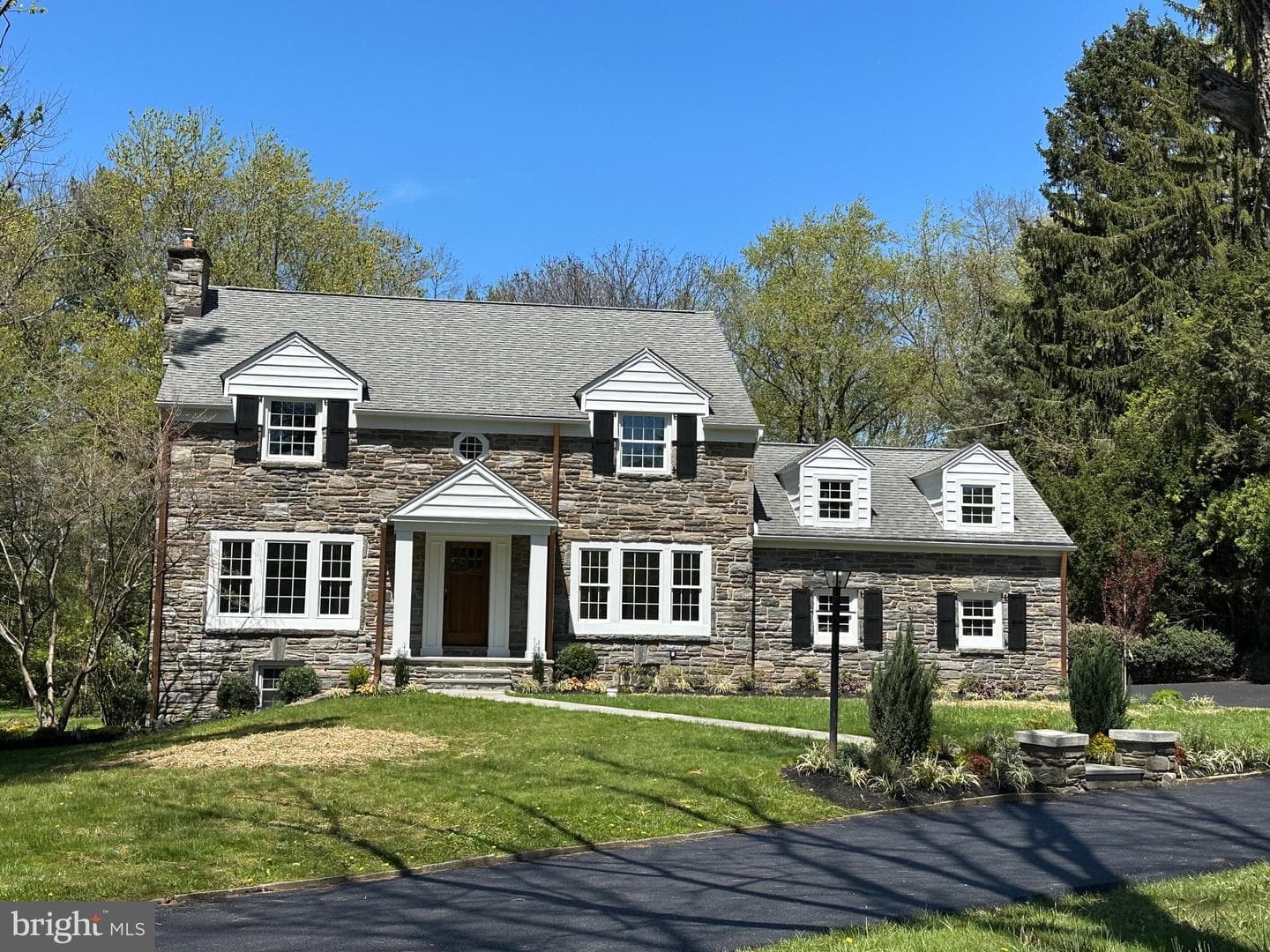 434 Barclay Road photo 1