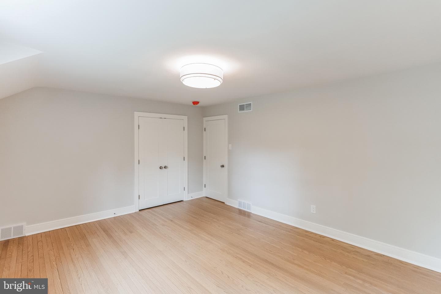 434 Barclay Road photo 6
