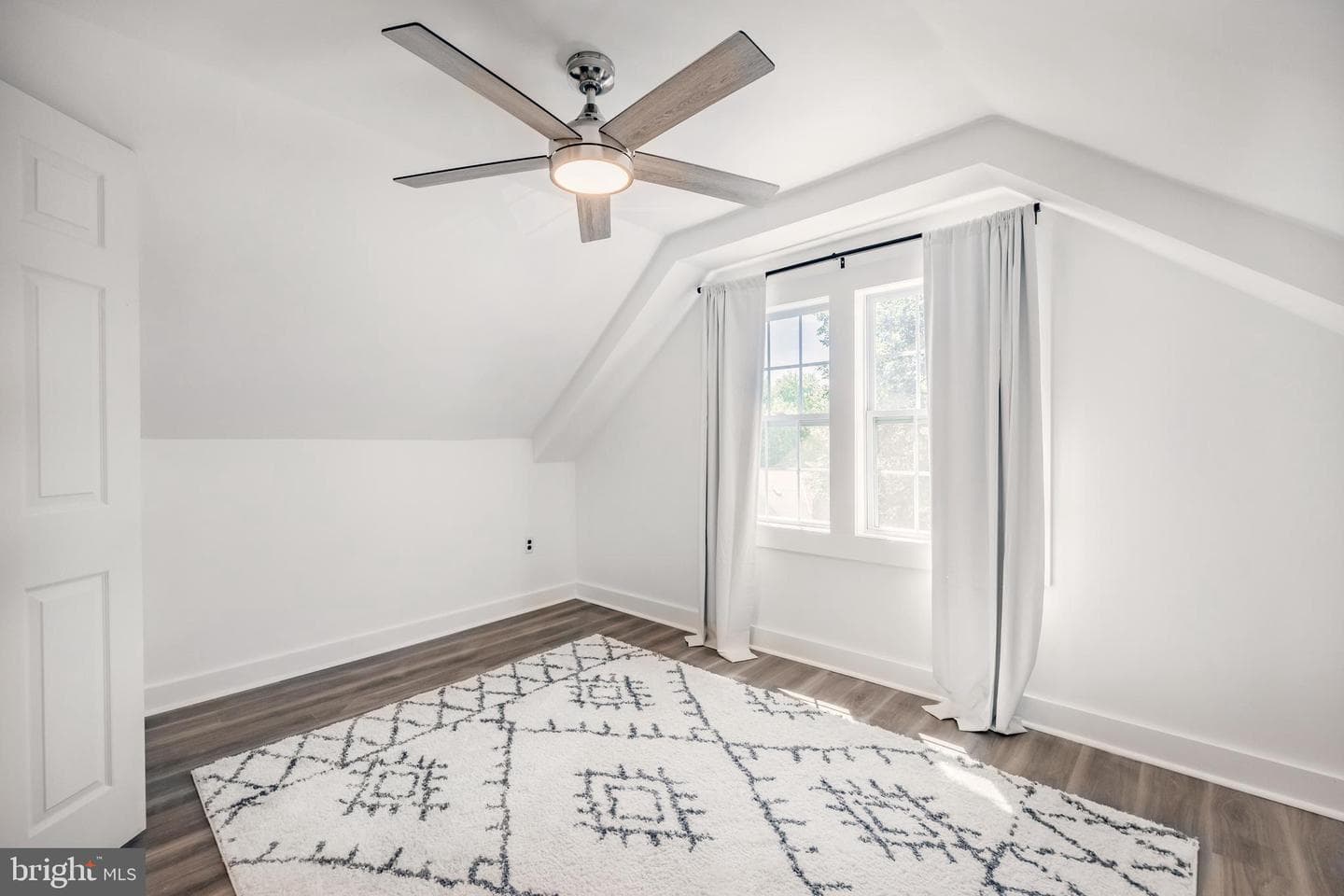 332 Sagamore Road photo 24