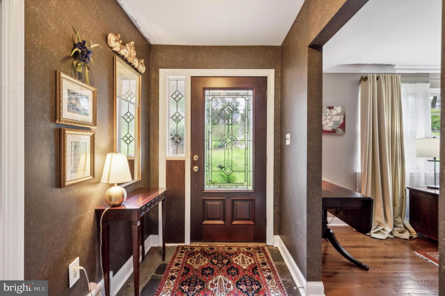 206 Fawnhill Road photo 3