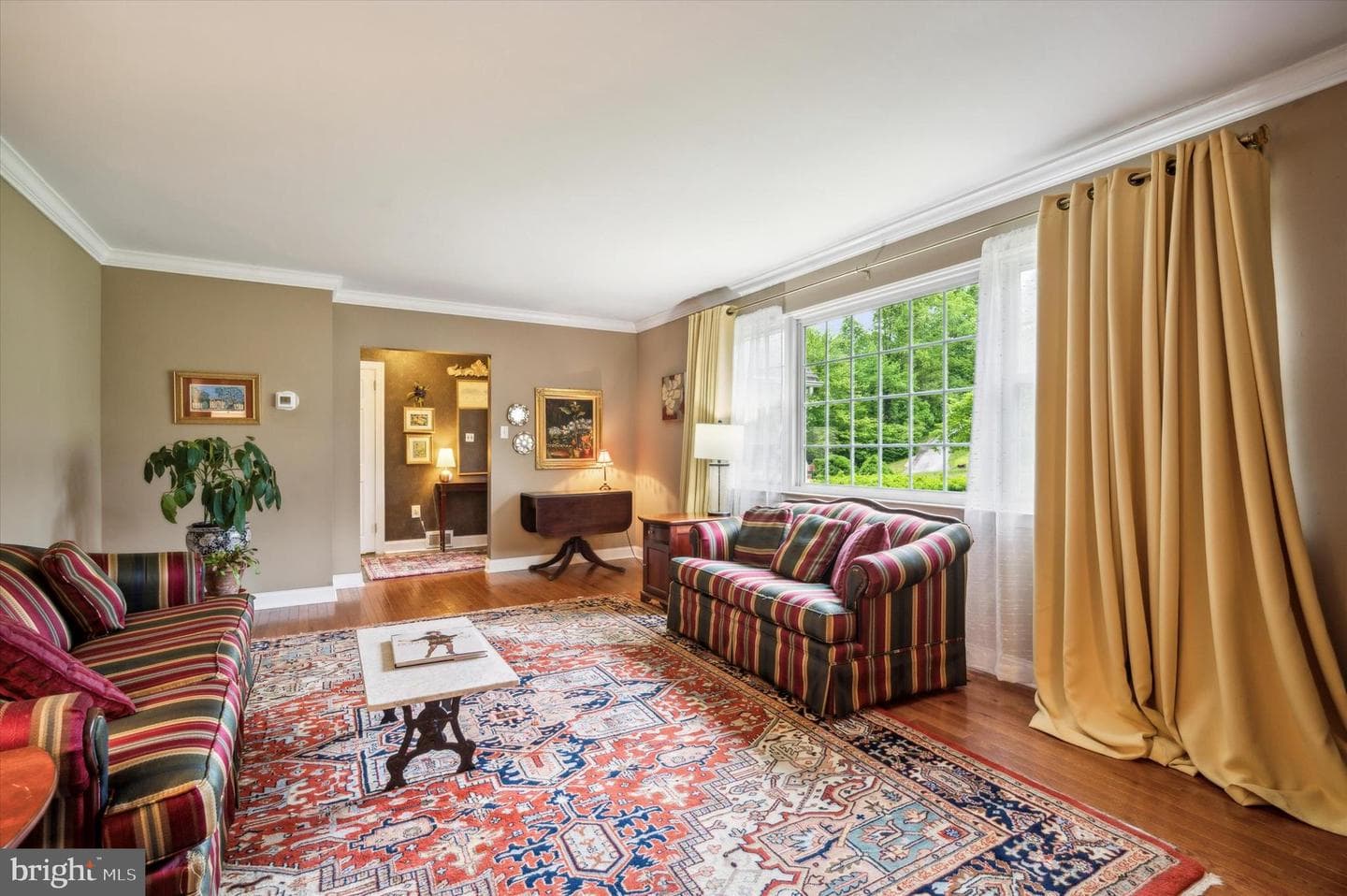 206 Fawnhill Road photo 8