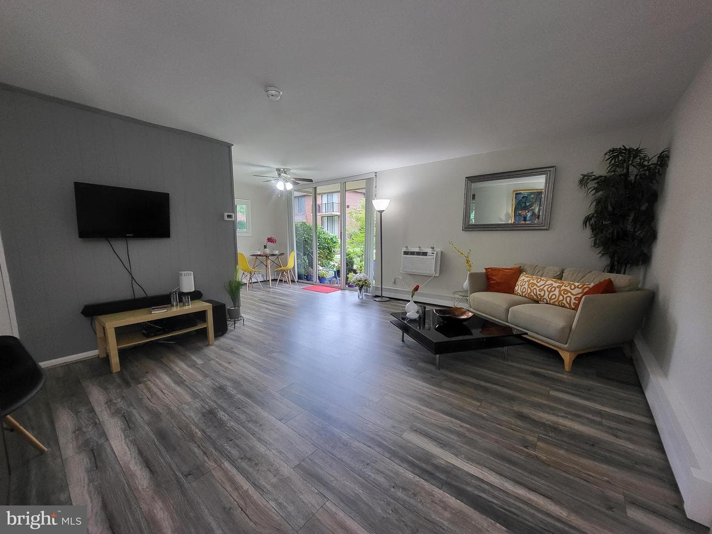 100 E Glenolden Avenue #E-16 photo 4
