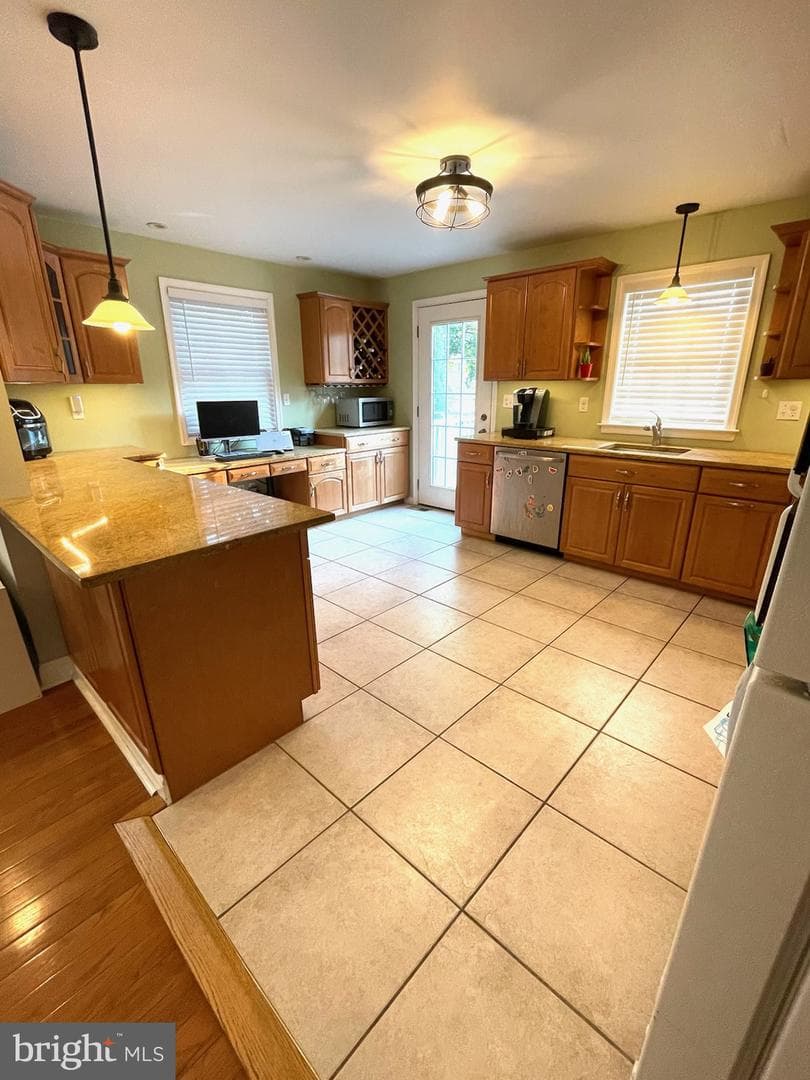 621 Summer Street photo 34