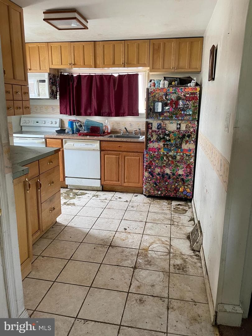 1572 Huddell Avenue photo 4
