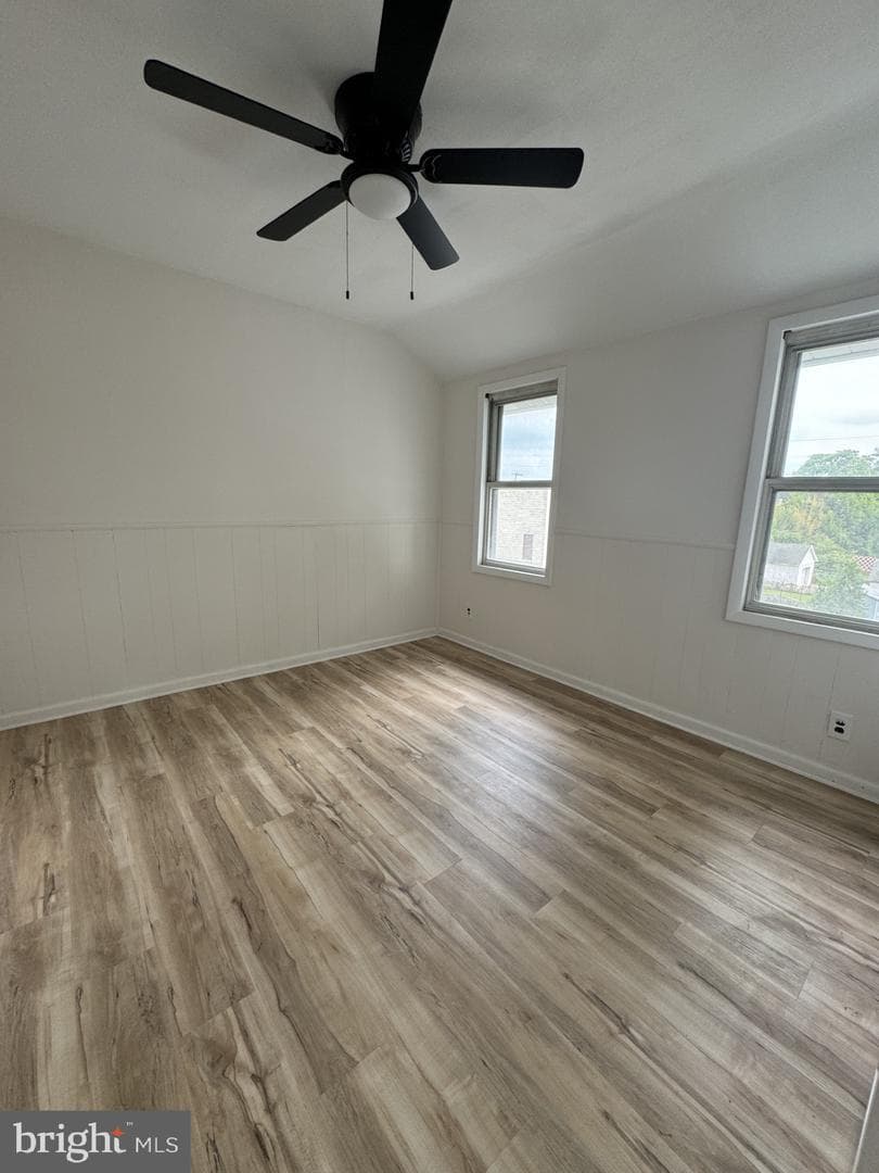 1118 Macdade photo 17
