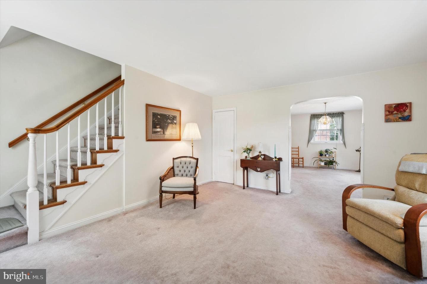 119 Foster Avenue photo 3
