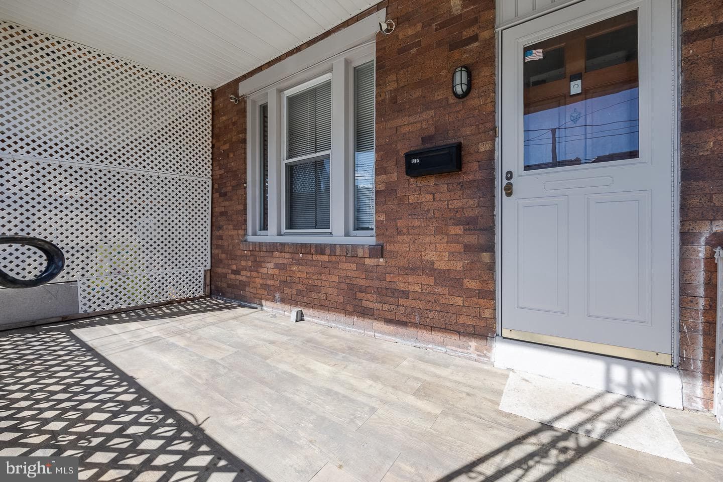 1116 E 11th Street photo 3