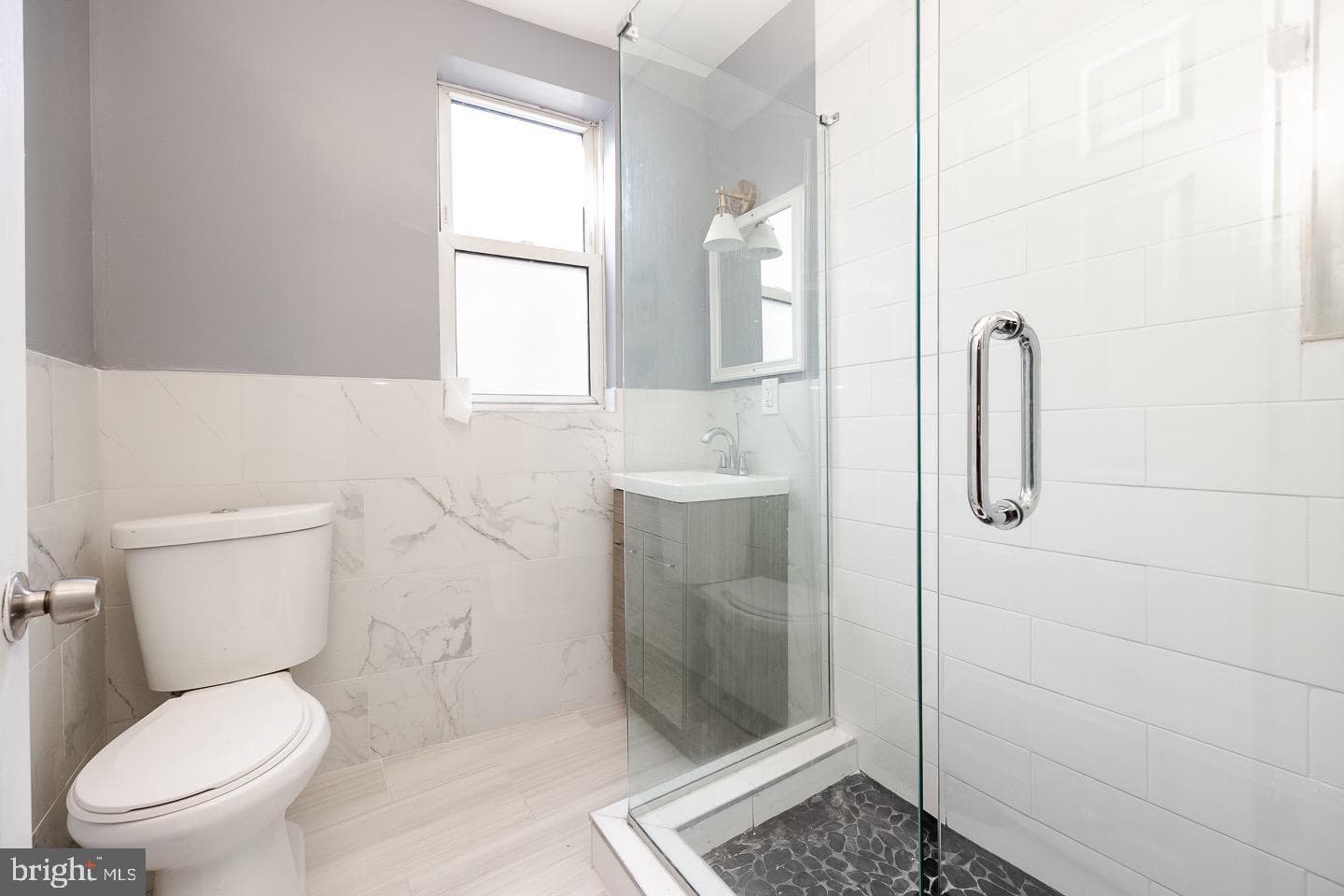 1116 E 11th Street photo 9