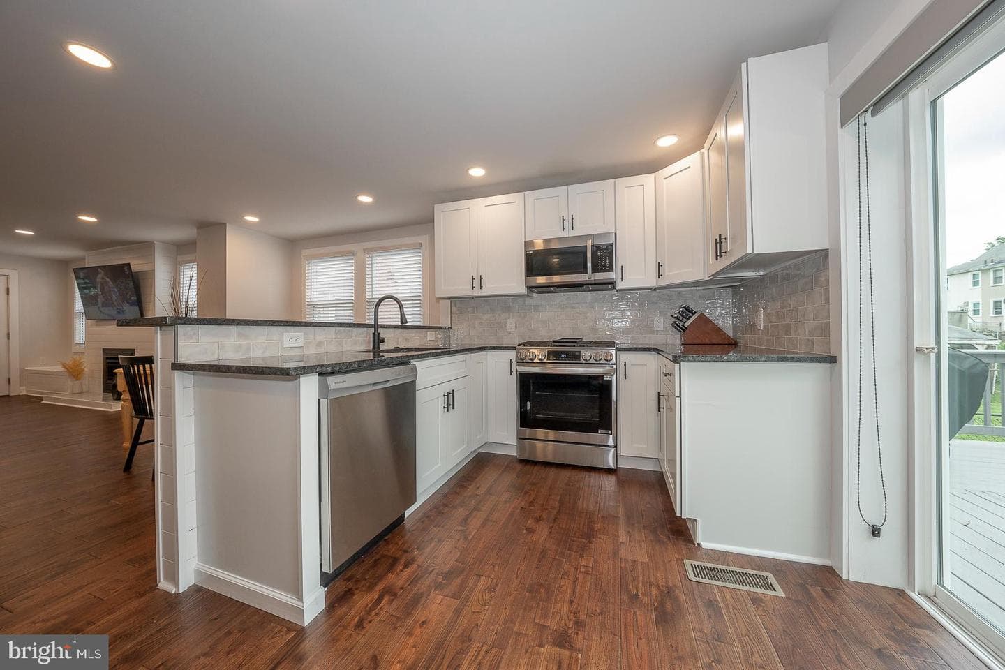 2727 Oakford Road photo 9