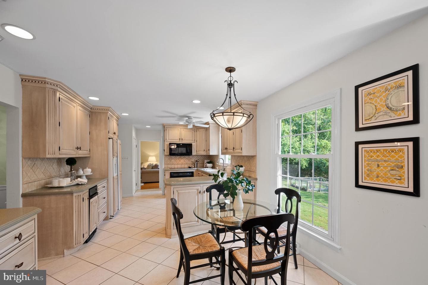 3654 Waynesfield Drive photo 14