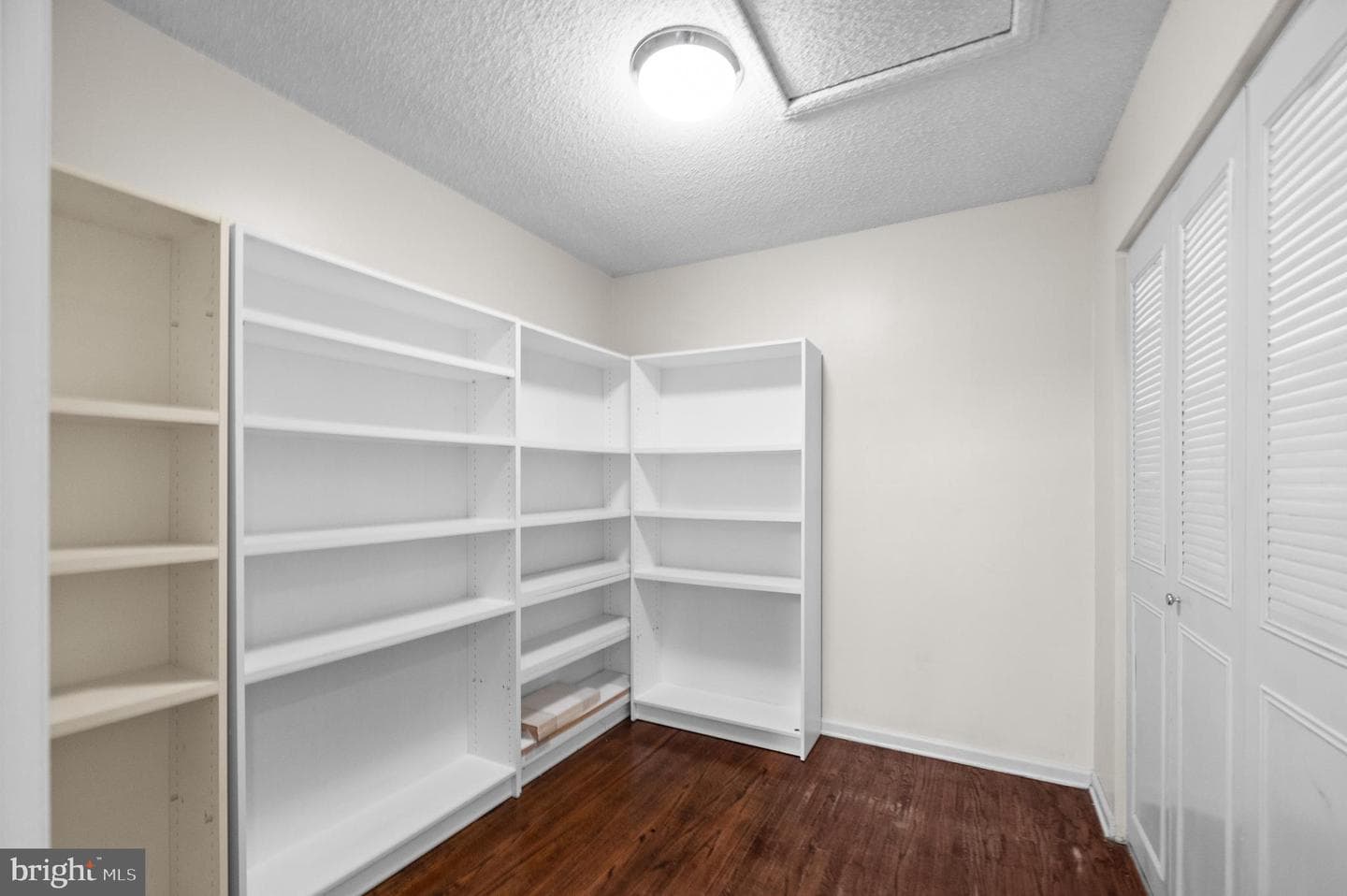 3654 Waynesfield Drive photo 24