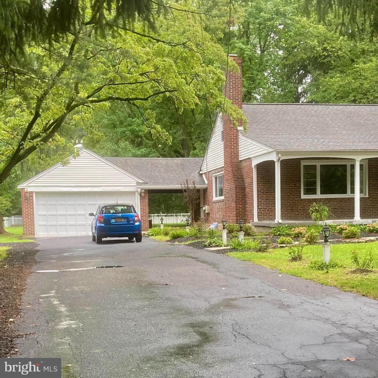 530 Woodglen Road photo 40