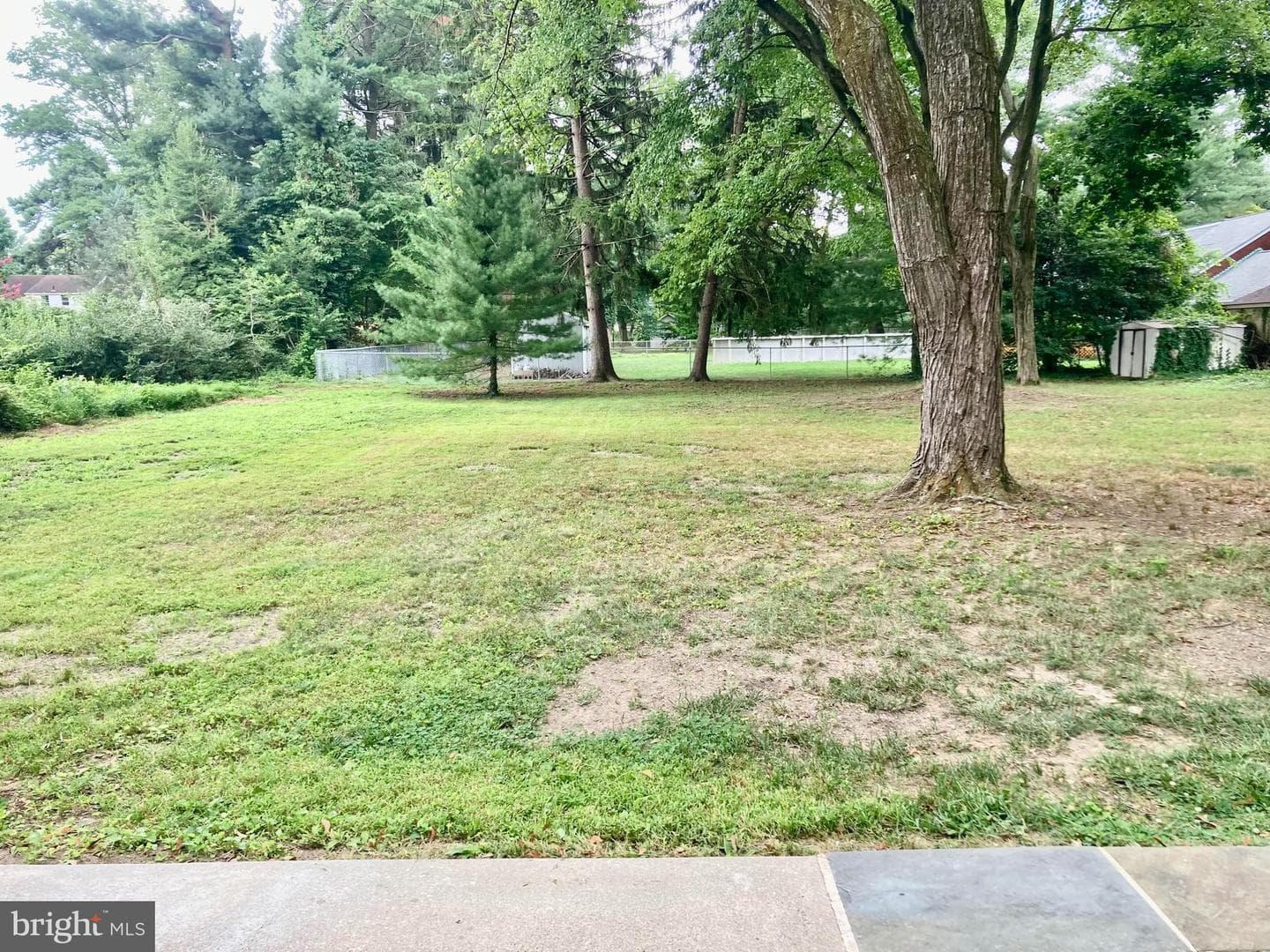 530 Woodglen Road photo 44