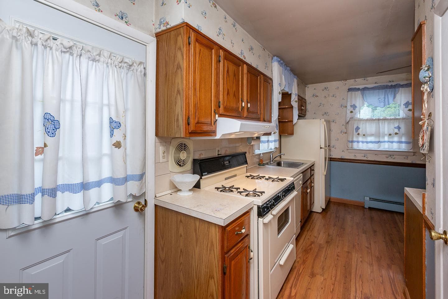 2215 Dickens Lane photo 13