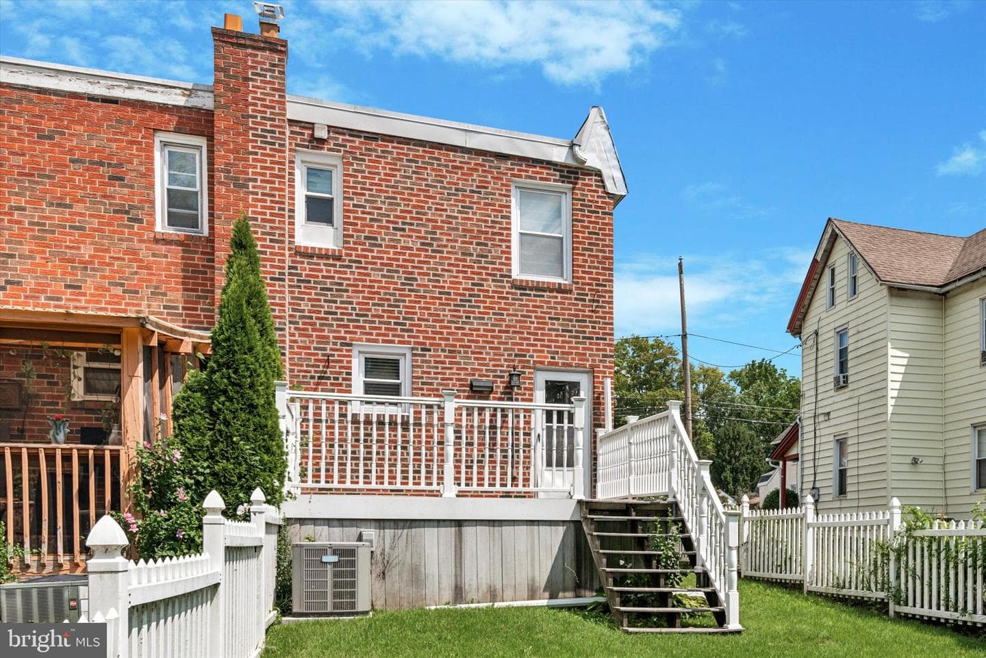 514 Blythe Avenue photo 24