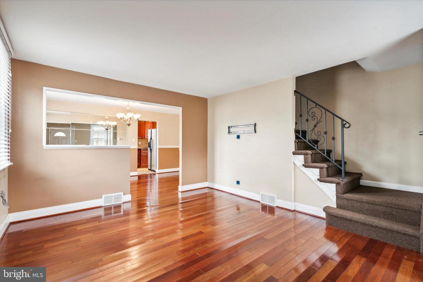 514 Blythe Avenue photo 4
