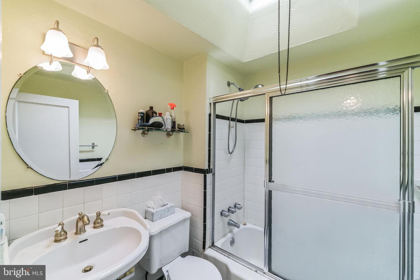 216 Sherbrook Boulevard photo 25