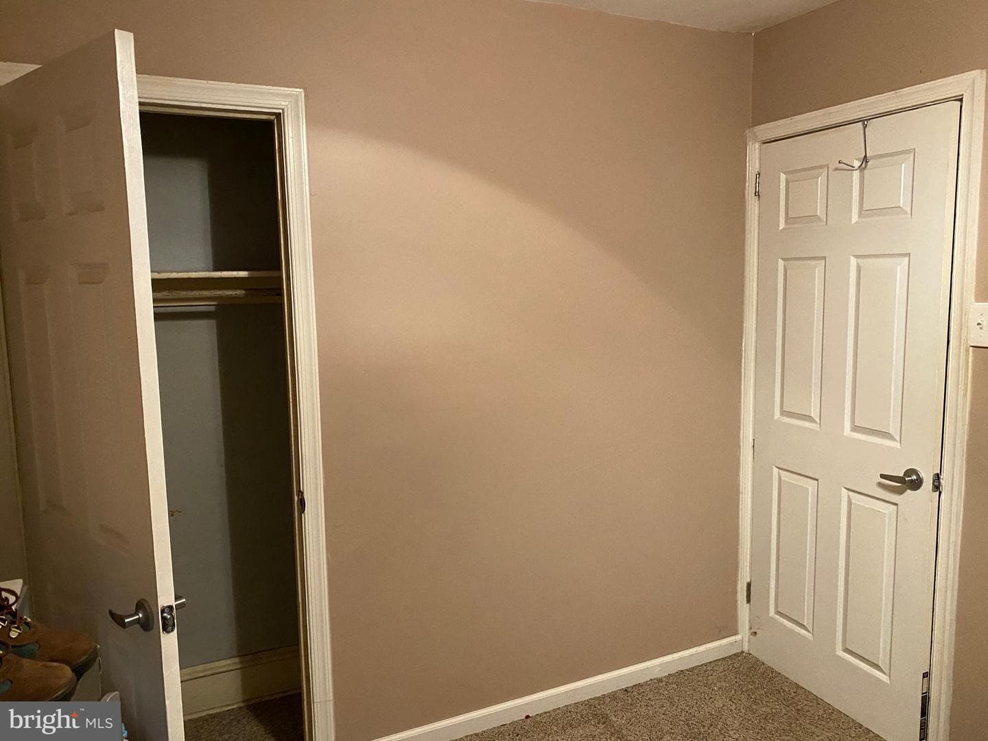 24 N Llanwellyn Avenue photo 15
