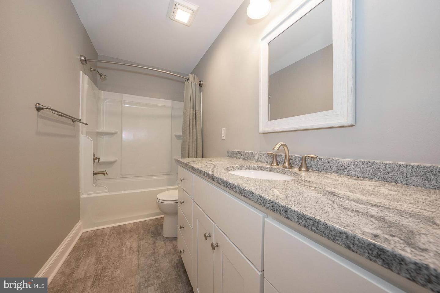 1034 Putnam Boulevard #121 photo 16