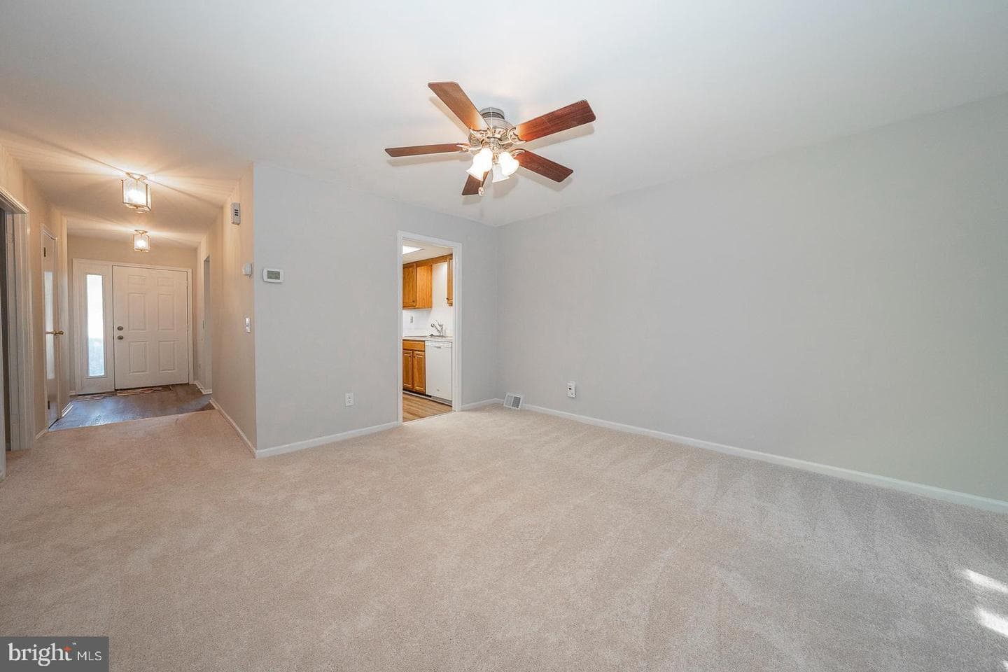 1034 Putnam Boulevard #121 photo 8