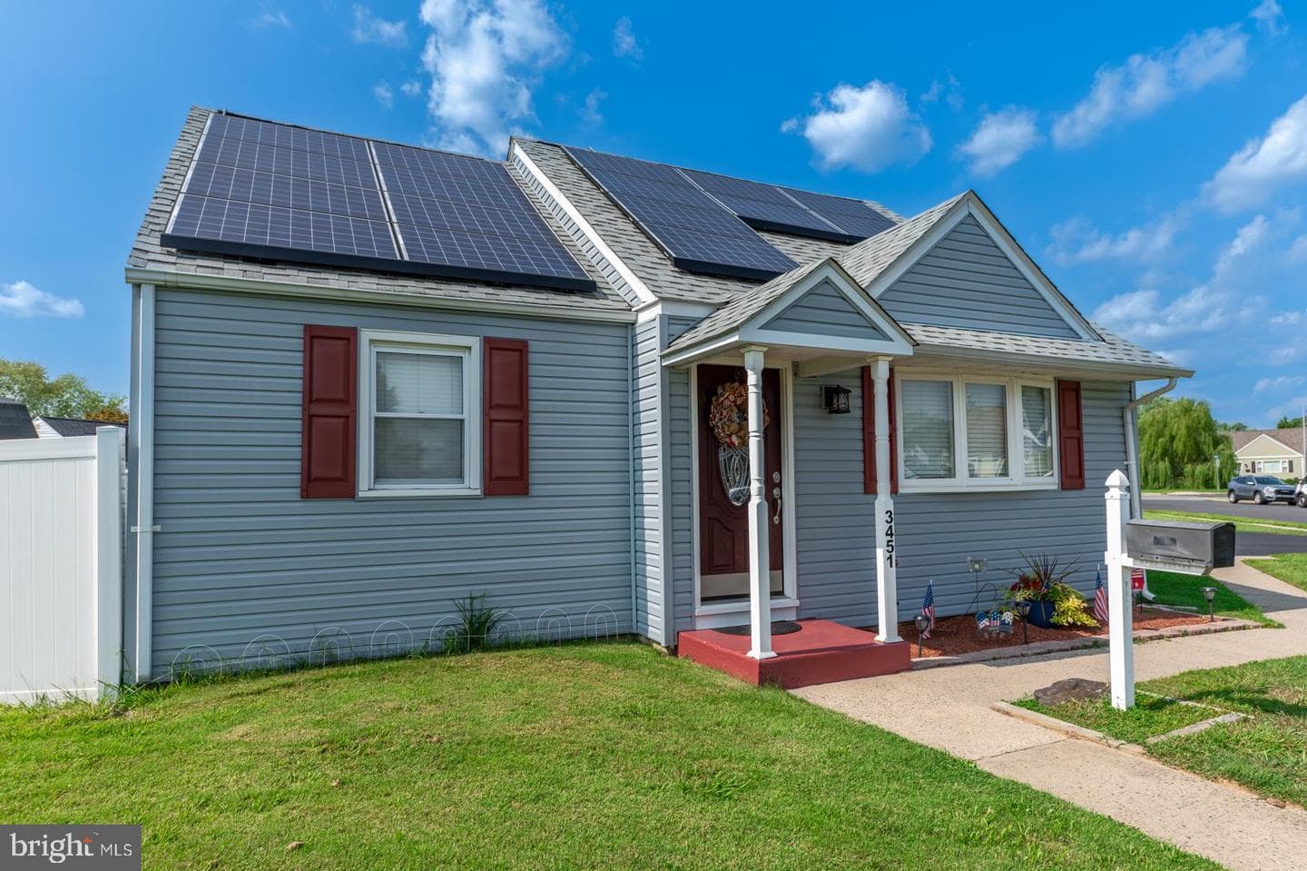 3451 Victor Avenue photo 2