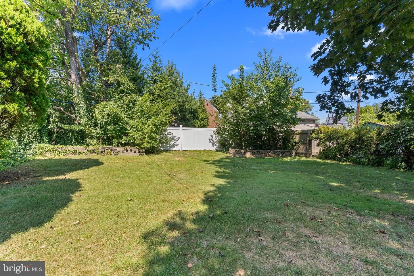 1310 Roosevelt Avenue photo 21