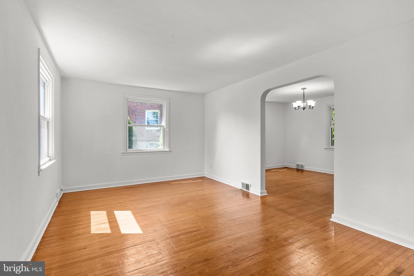 1310 Roosevelt Avenue photo 4