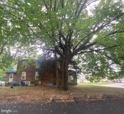 631 Sharon Avenue photo 14