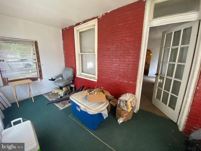 631 Sharon Avenue photo 3