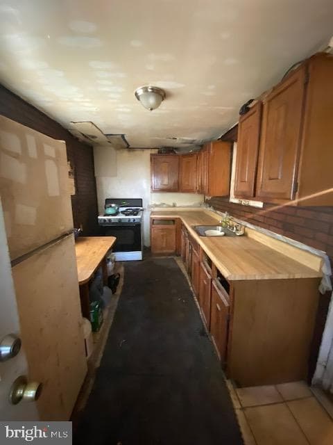 631 Sharon Avenue photo 9