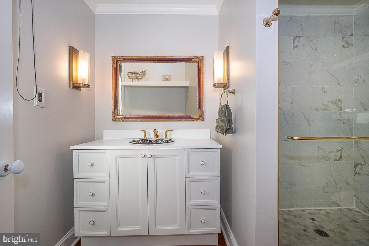 138 Montrose Avenue ##54 photo 24