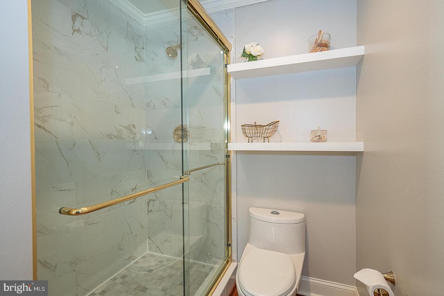 138 Montrose Avenue ##54 photo 25