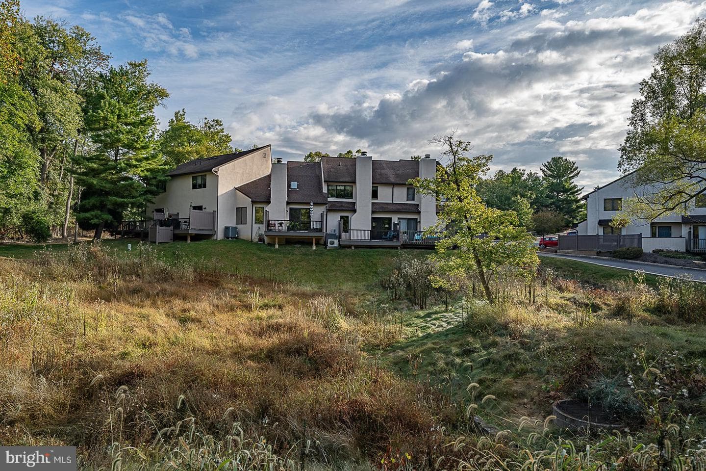 138 Montrose Avenue ##54 photo 36