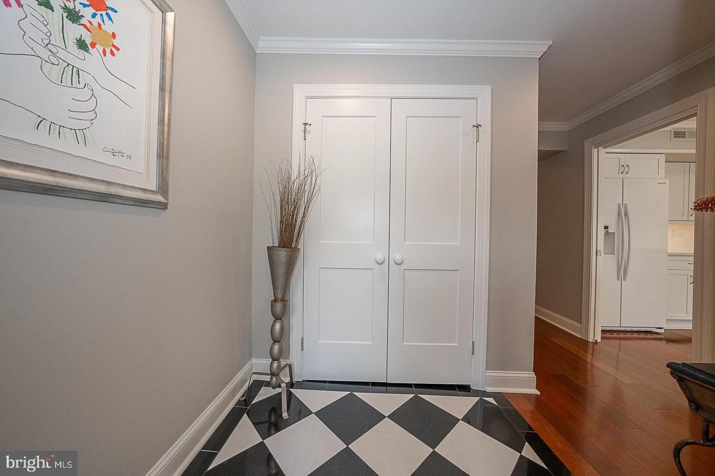 138 Montrose Avenue ##54 photo 4
