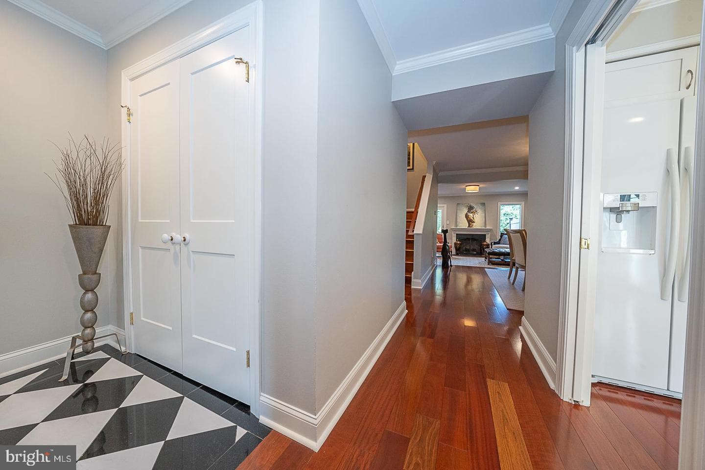 138 Montrose Avenue ##54 photo 7