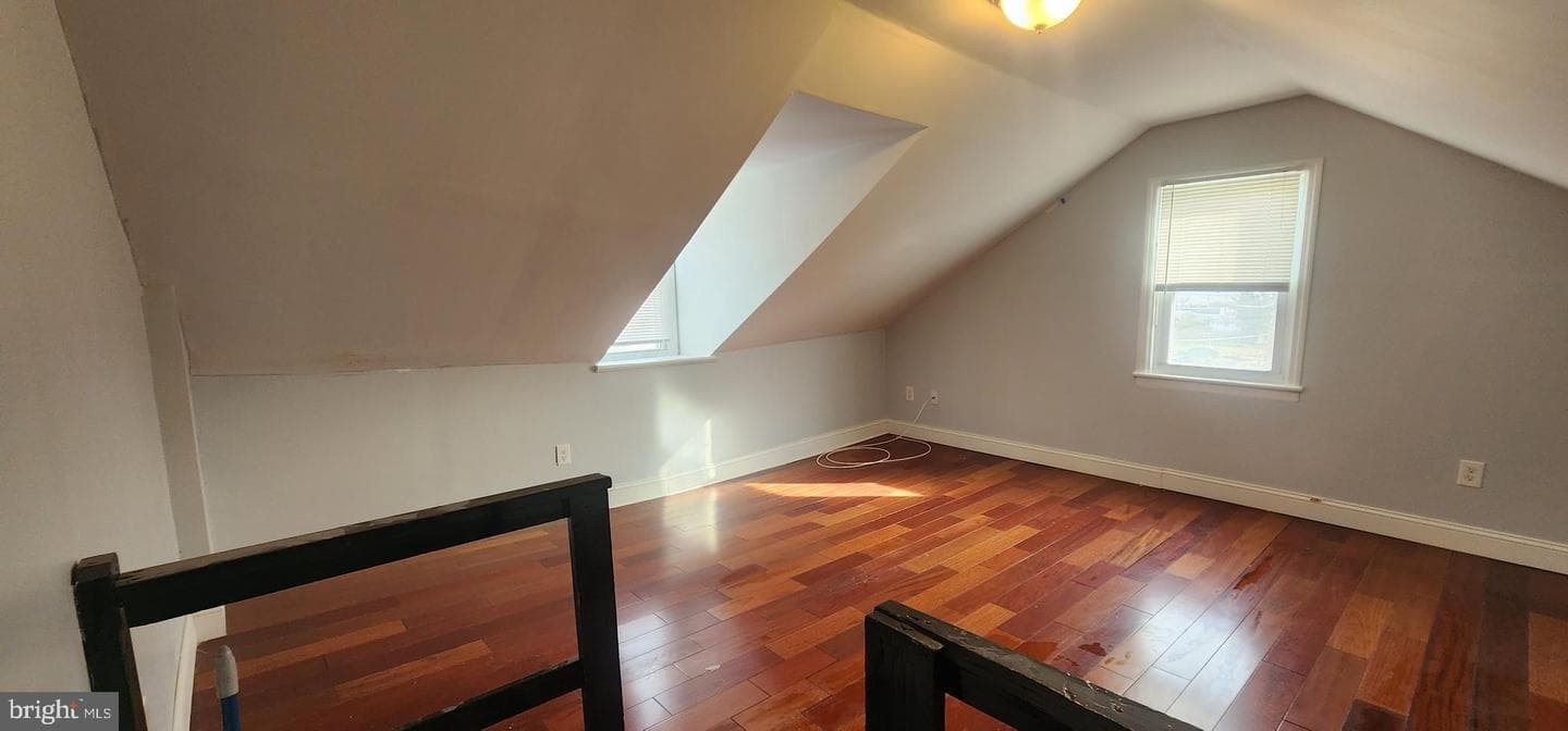 220 Kerlin Street photo 10