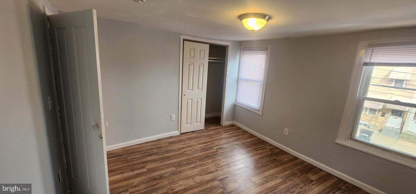 220 Kerlin Street photo 8