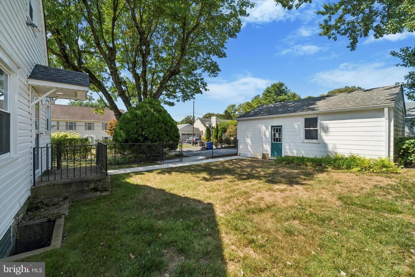 318 3rd Avenue photo 4