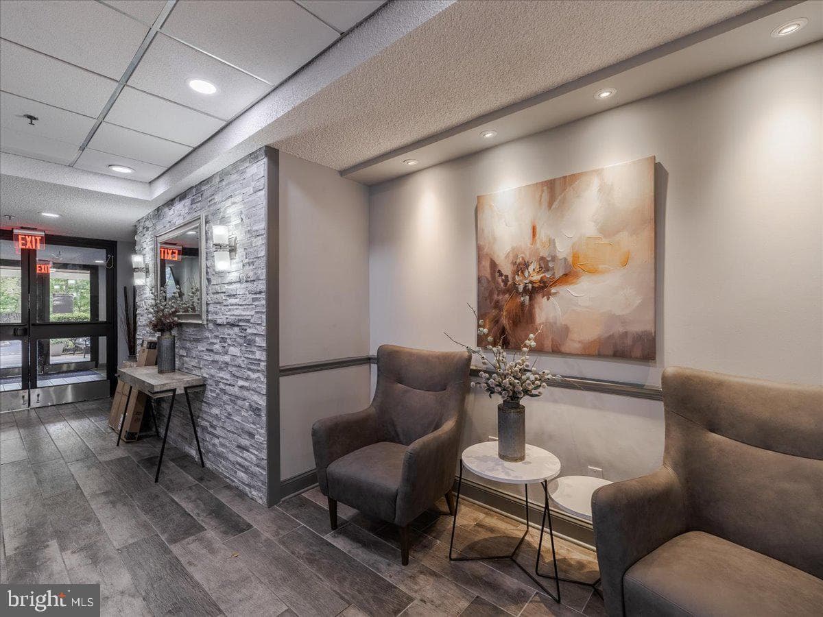 800 Avondale Road #5-0 photo 3