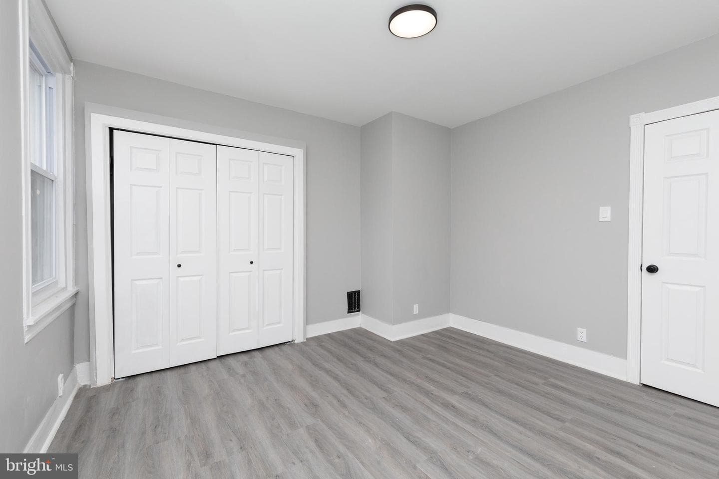 405 S 4th Street photo 20