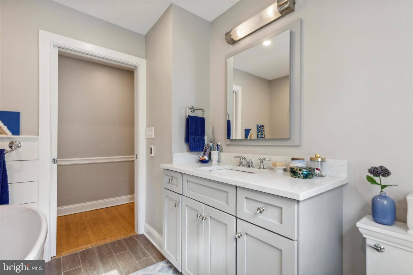 548 N Wayne Avenue photo 44