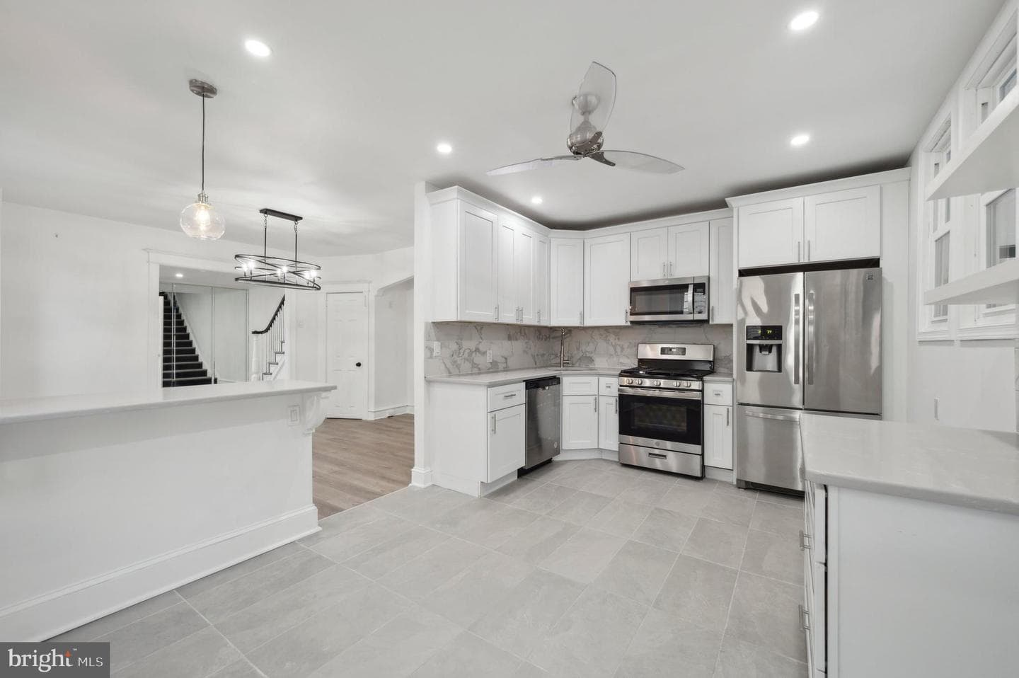903 Yeadon Avenue photo 8
