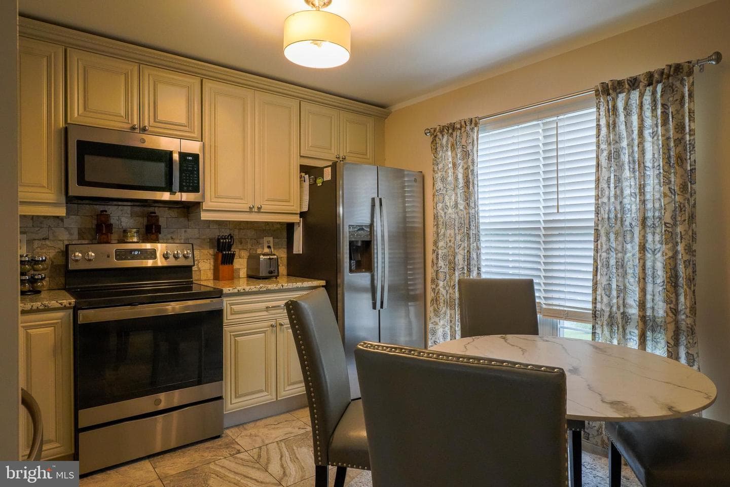 243 Moria Place #243 photo 3