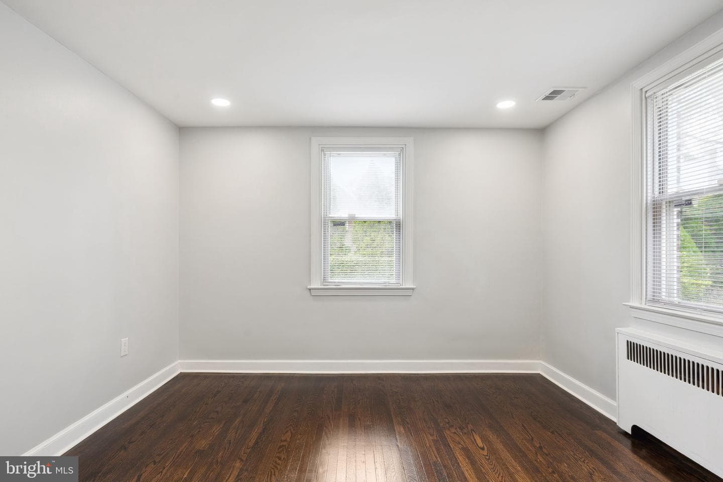 1104 Serrill Avenue photo 7