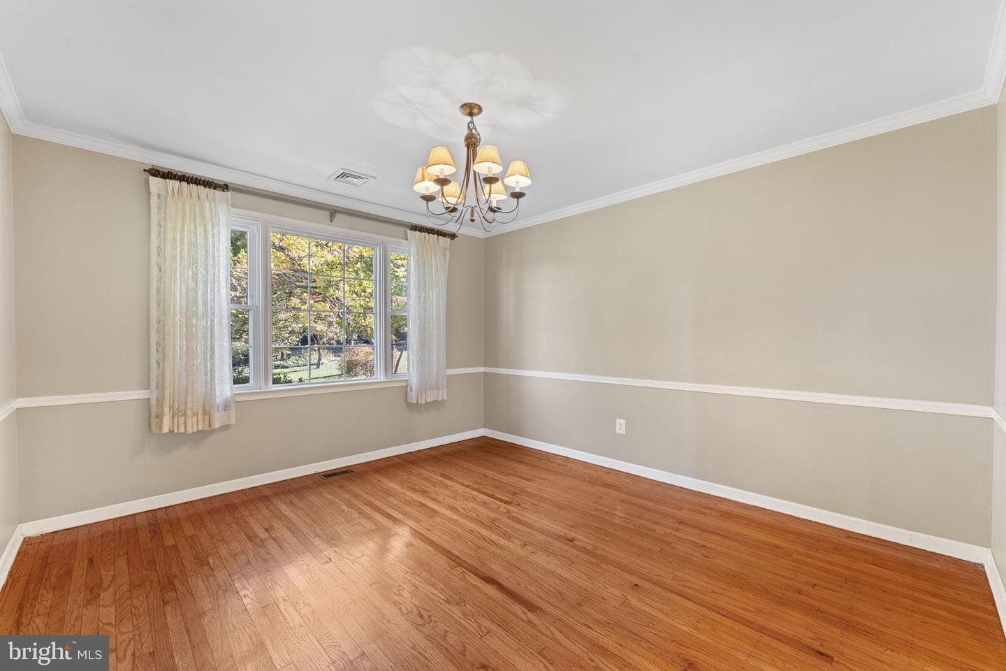 411 Saint Davids Avenue photo 11