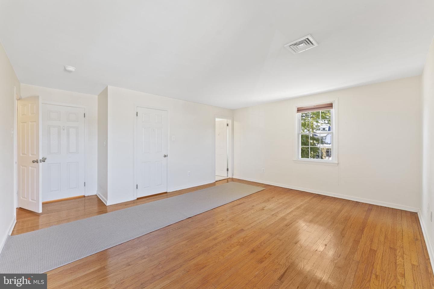 411 Saint Davids Avenue photo 14